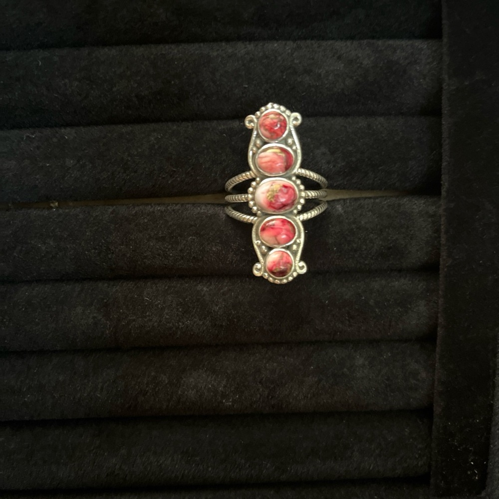 Elegant Silver and Pink Gemstone Ring